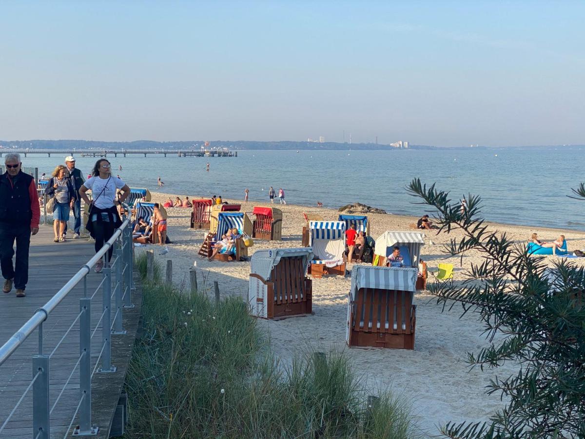 Moderne 3-Zi-Wohnung Mit Meerblick Direkt Am Strand 沙博伊茨 外观 照片